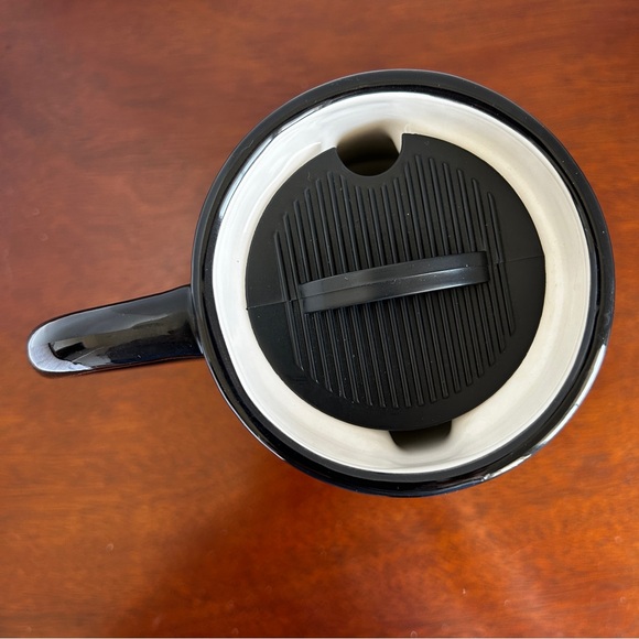 Set of 2 Ceramic Travel Mugs Black and White OP Art Floral - Picture 15 of 16